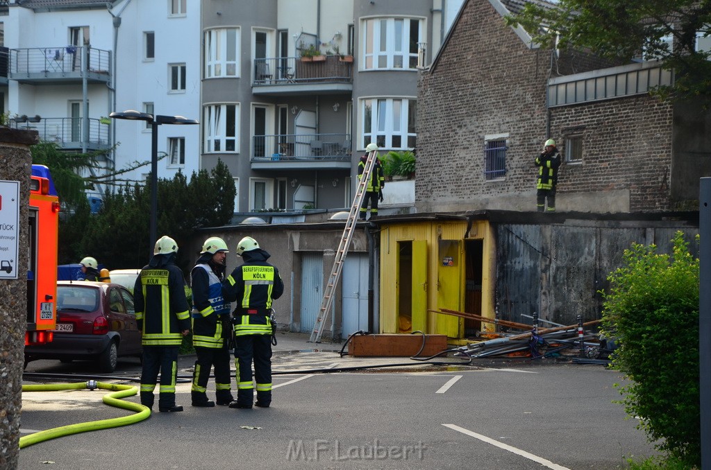 Feuer Koeln Neustadt Sued Kartaeuser Wall P05.JPG - Miklos Laubert